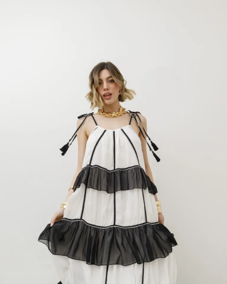 Abito lungo con balze – 8138