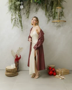 Abito lungo con paillettes e rosa – 23252 slc