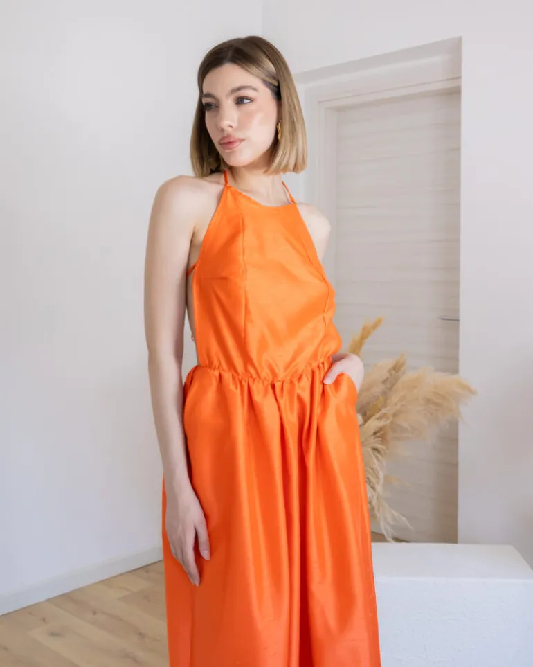 Abito lungo con scollo – 0036