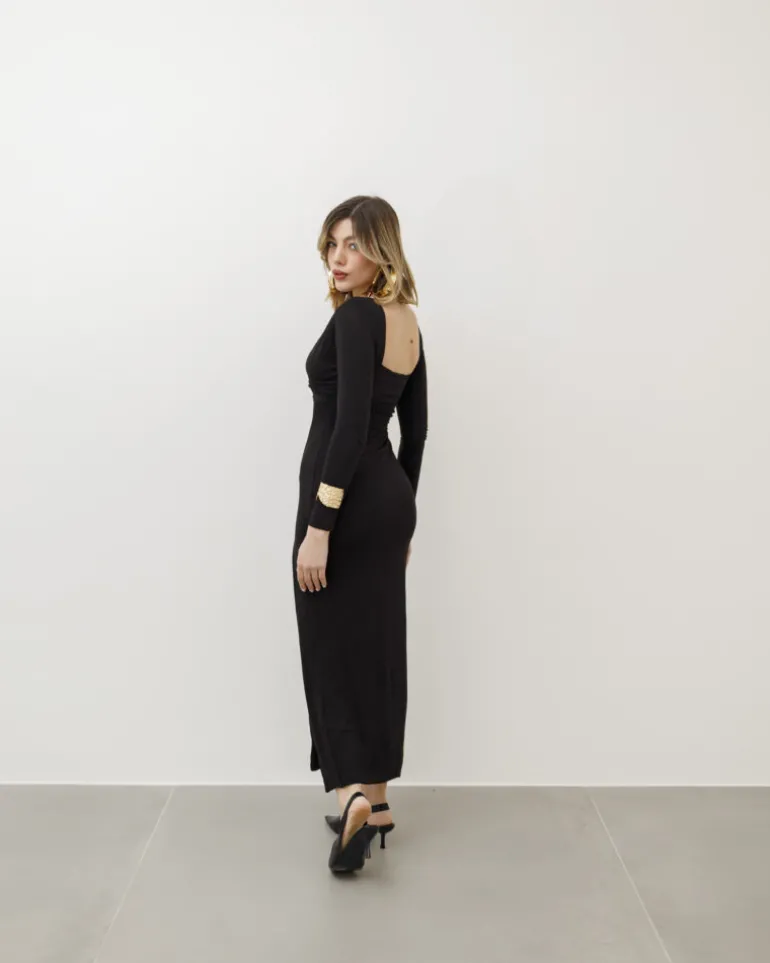 Abito lungo con scollo – 0050