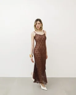 Abito lungo in pizzo con spalline – FK49slc
