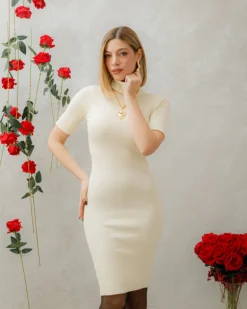 Abito midi in maglia con collo alto – 5151