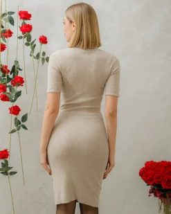 Abito midi in maglia con collo alto – 5151