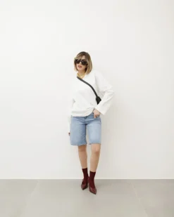 Bermuda in denim blu chiaro – L1182