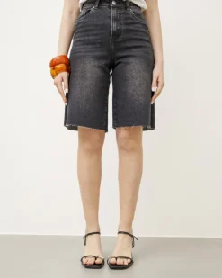 Bermuda in denim nero carbone – 8593