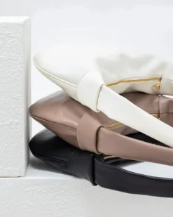 Borsa in pelle Cloe LATTE – LOVING BAGS