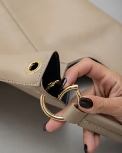 Borsa in pelle SIENNA beige – LOVING BAGS