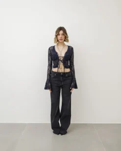 Camicia crop in pizzo con laccetti – H6252