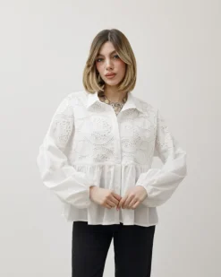 Camicia ricamata con balza – 7960