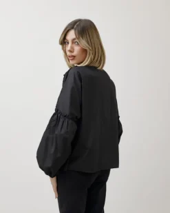 Camicia ricamata con balza – 7960