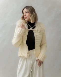 Cardigan con colletto eco-fur – CHB5533