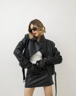Chiodo crop in simil-pelle NERO – 5165