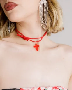 Collana choker con croce – AW522