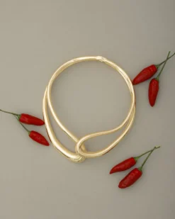 Collana in acciaio design fluido – N608