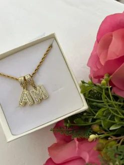 Collana intrecciata con lettera – sv10