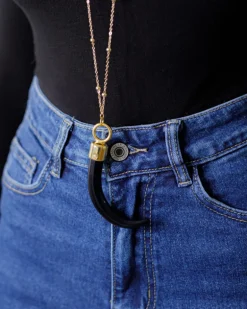 Collana lunga con corno pendente – ECI1924