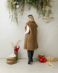Gilet lungo in eco-fur – JOYV0477