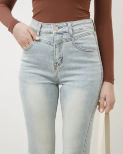 Jeans a zampa con cuciture blu chiaro – P5255