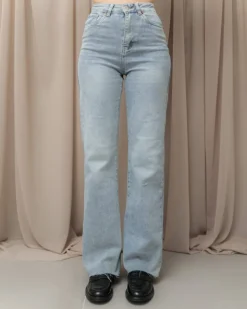 Jeans gamba dritta blu chiaro – XJ326