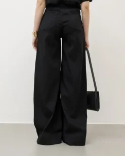 Jeans neri ampi in tencel – 8630