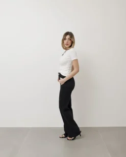 Jeans wide leg nero con orlo sfrangiato – XJ206