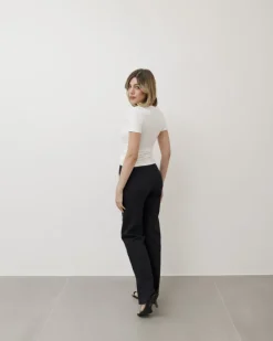 Jeans wide leg nero con orlo sfrangiato – XJ206