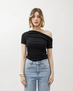 Maglia con arriccio e scollo – CHF8160