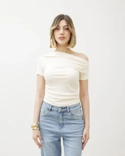 Maglia con arriccio e scollo – CHF8160