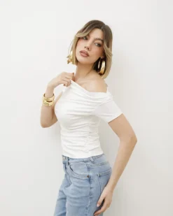 Maglia con arriccio e scollo – CHF8160