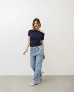 Maglia con arriccio e scollo – CHF8160