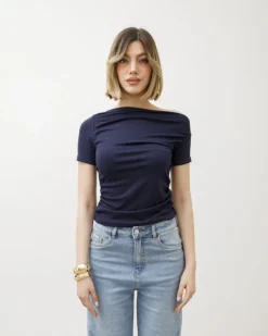 Maglia con arriccio e scollo – CHF8160