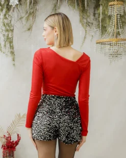 Maglia con riprese e scollo asimmetrico – 95102