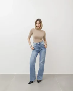 Maglia con scollo e manica midi – 8159