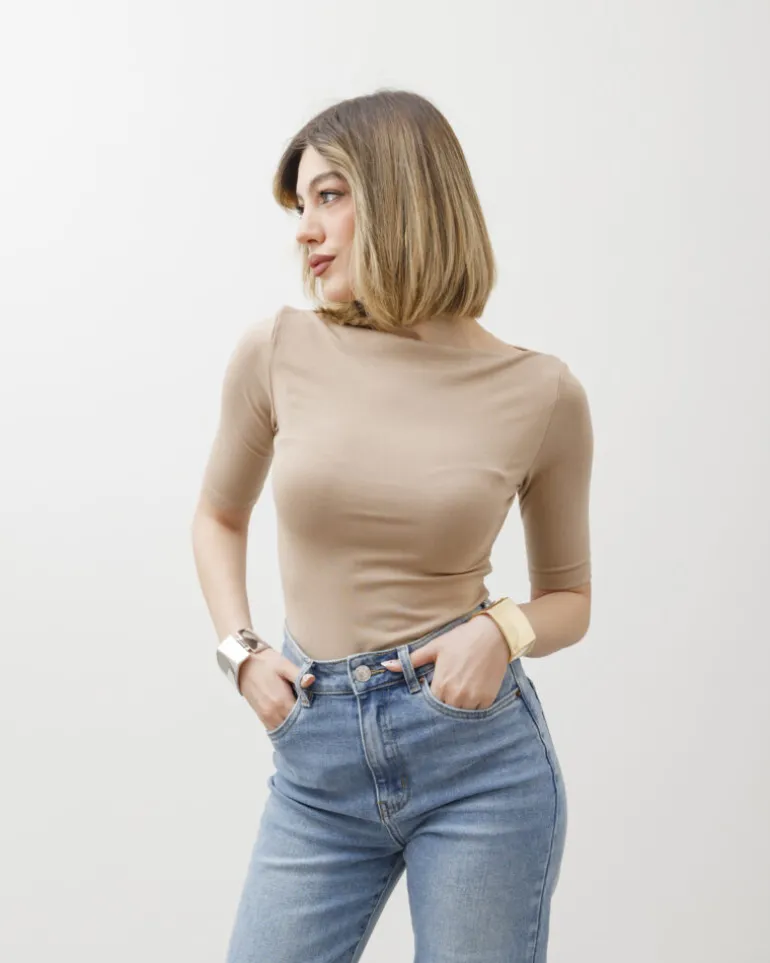 Maglia con scollo e manica midi – 8159