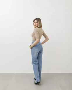 Maglia con scollo e manica midi – 8159
