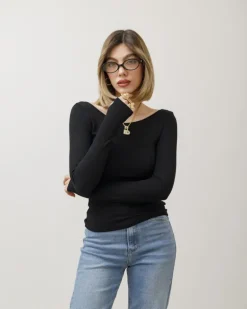 Maglia in costina con scollo – 1582