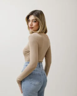 Maglia in cotone con scollo asimmetrico – 14718