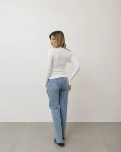 Maglia in cotone con scollo asimmetrico – 14718