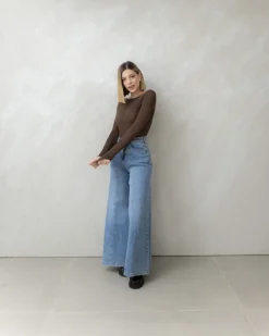 Maglia in misto cashmere con scollo – 21808