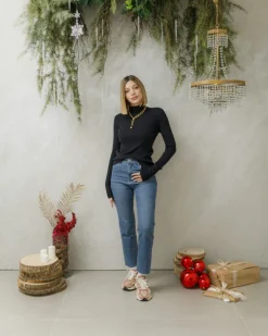 Maglione aderente con colletto – 74045