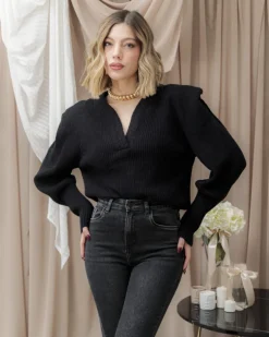 Maglione con scollo e spallina – AM485