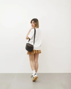 Minigonna shorts a pieghe in suede – J6879