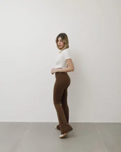 Pantaloni a zampa in lycra marrone – 1171