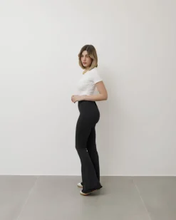 Pantaloni a zampa in lycra – 1171