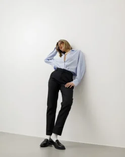 Pantaloni chino con cintura – 2663