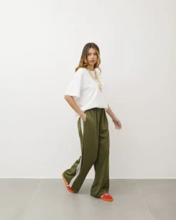 Pantaloni jogger con riga laterale – 6865