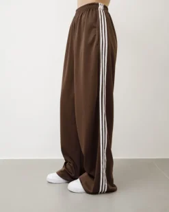 Pantaloni jogger con riga laterale – 6865