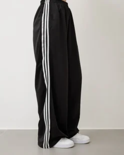 Pantaloni jogger con riga laterale – 6865