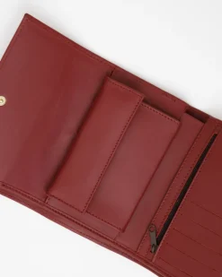 Portafoglio in pelle medio con patta bordeaux – LOVING BAGS