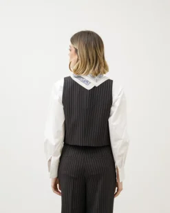 Tailleur gessato con panciotto – VS8106